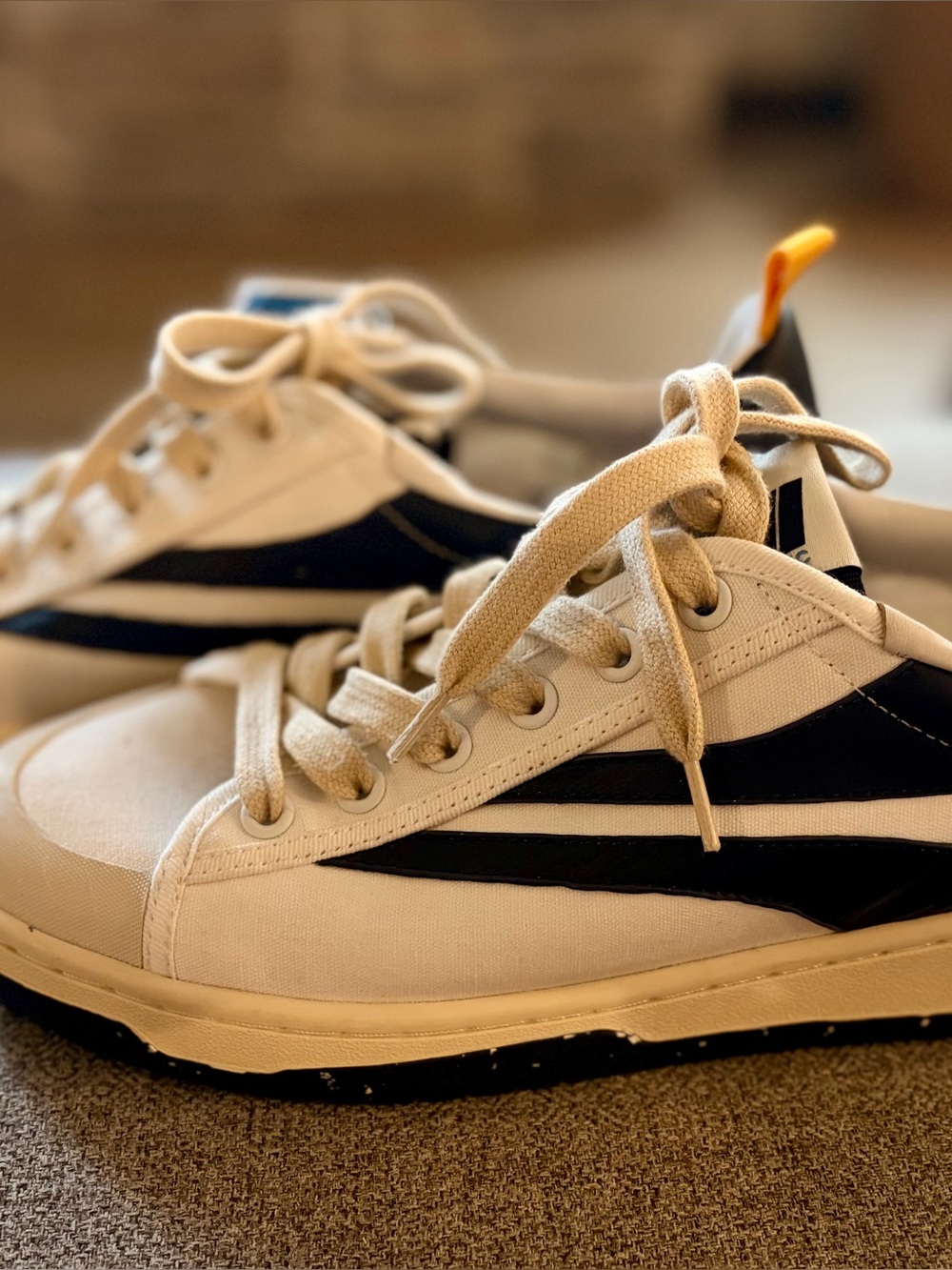 ONCEPT #032 Portland Sneakers NWT Women’s 8.5 Navy White Orange
